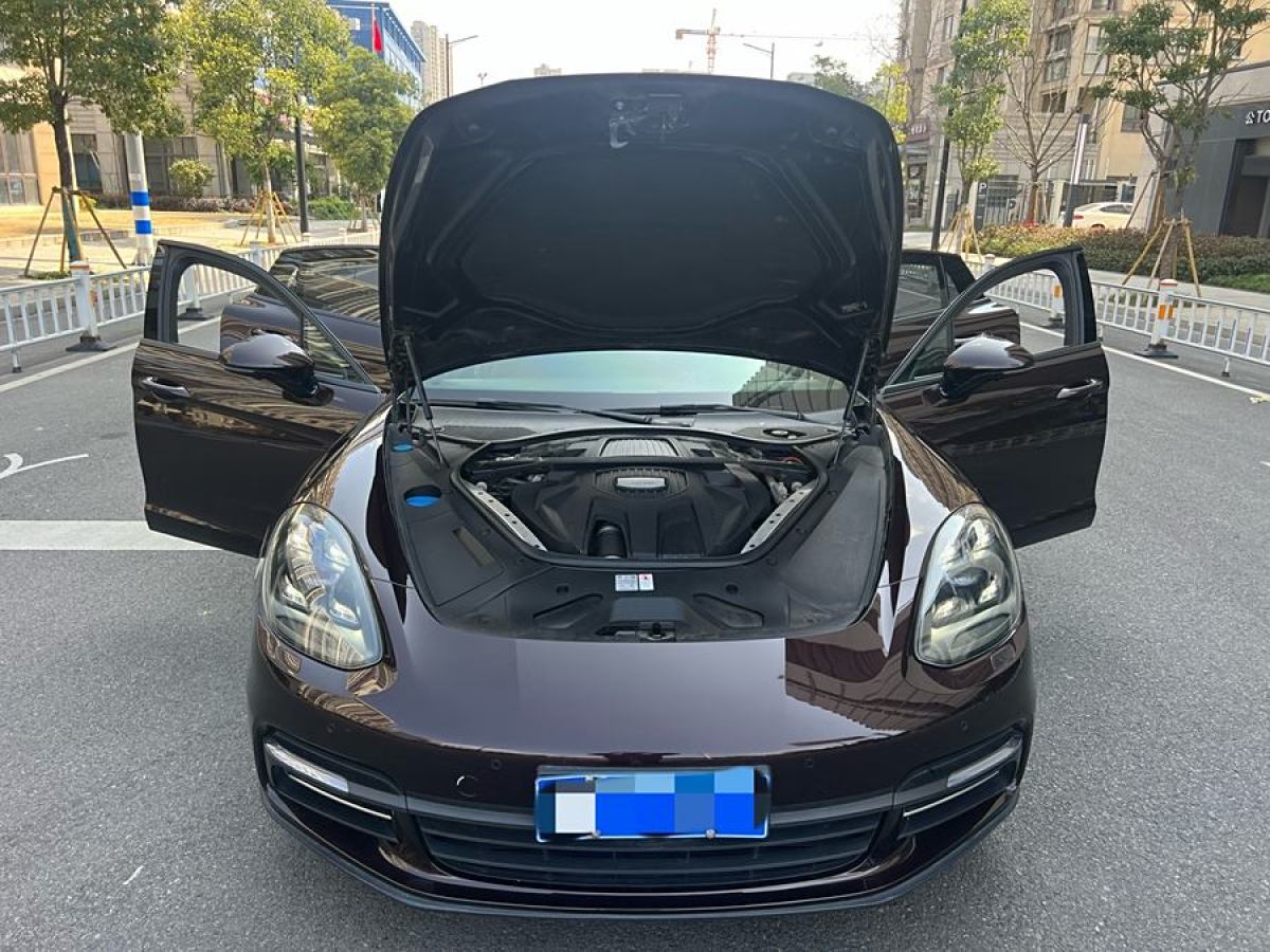 2018年7月保時捷 Panamera  2017款 Panamera 行政加長版 3.0T