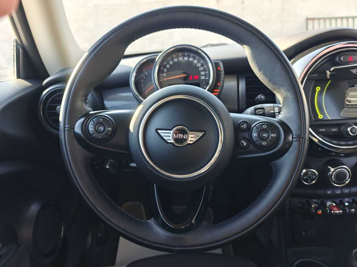 MINI CLUBMAN  2016款 改款 1.5T COOPER圖片