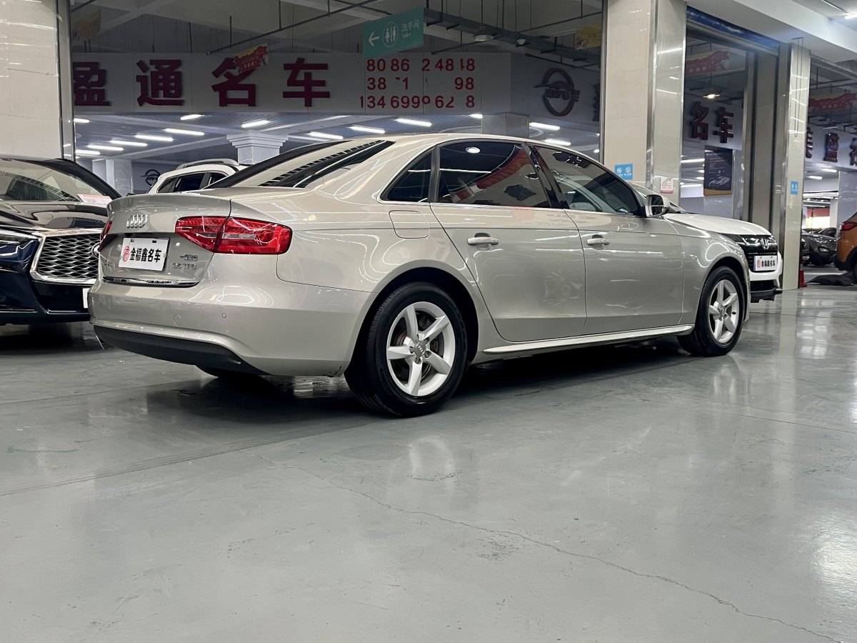 奧迪 奧迪A4L  2015款 35 TFSI 自動標(biāo)準(zhǔn)型圖片