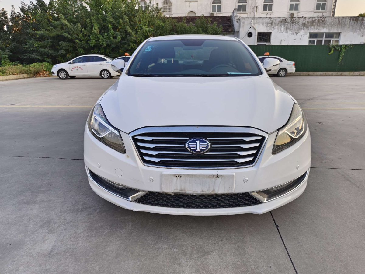 奔騰 B70  2016款 2.0L 自動豪華型圖片