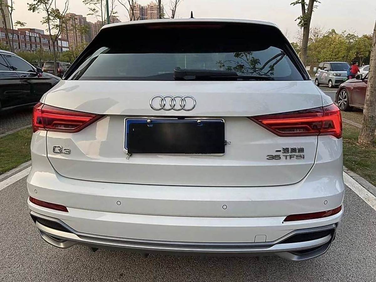 奧迪 奧迪Q3  2021款 35 TFSI 時尚動感型圖片