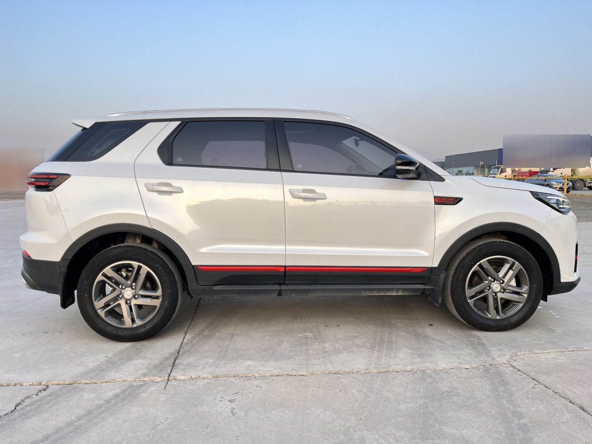 長(zhǎng)安 CS55 PLUS  2022款 藍(lán)鯨版 1.5T 手動(dòng)豪華型圖片