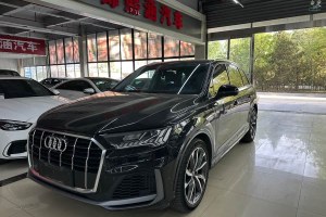 奧迪Q7 奧迪 55 TFSI quattro S line運動型