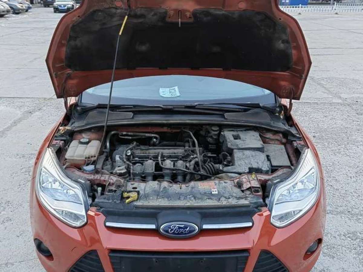 福特 ?？怂? 2012款 兩廂 1.6L 自動舒適型圖片