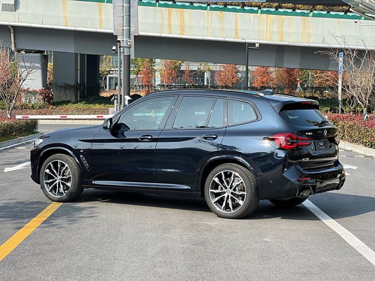 寶馬 寶馬X3  2022款 xDrive30i 領(lǐng)先型 M曜夜套裝圖片