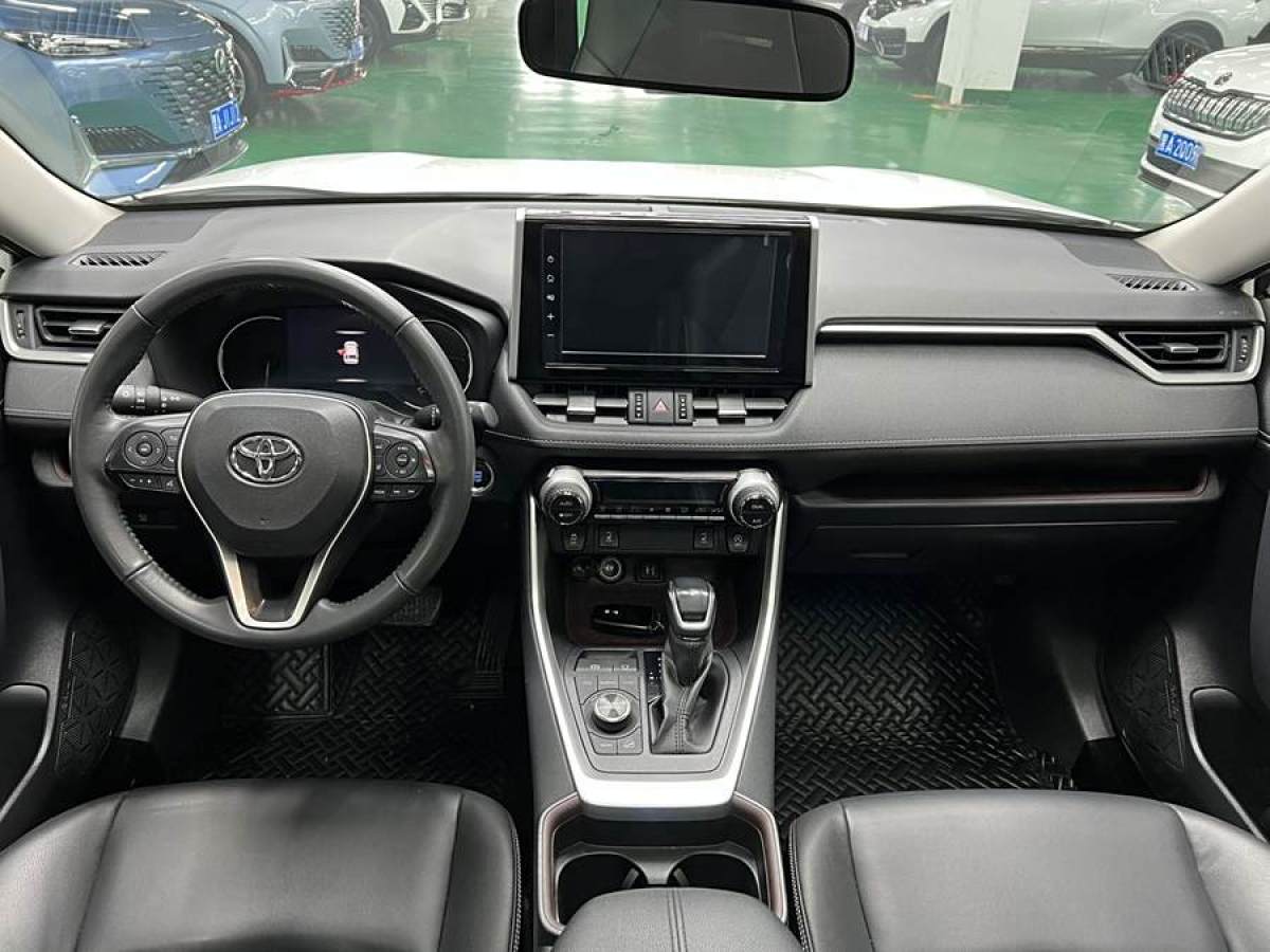 豐田 RAV4榮放  2020款 2.0L CVT四驅(qū)尊貴版圖片