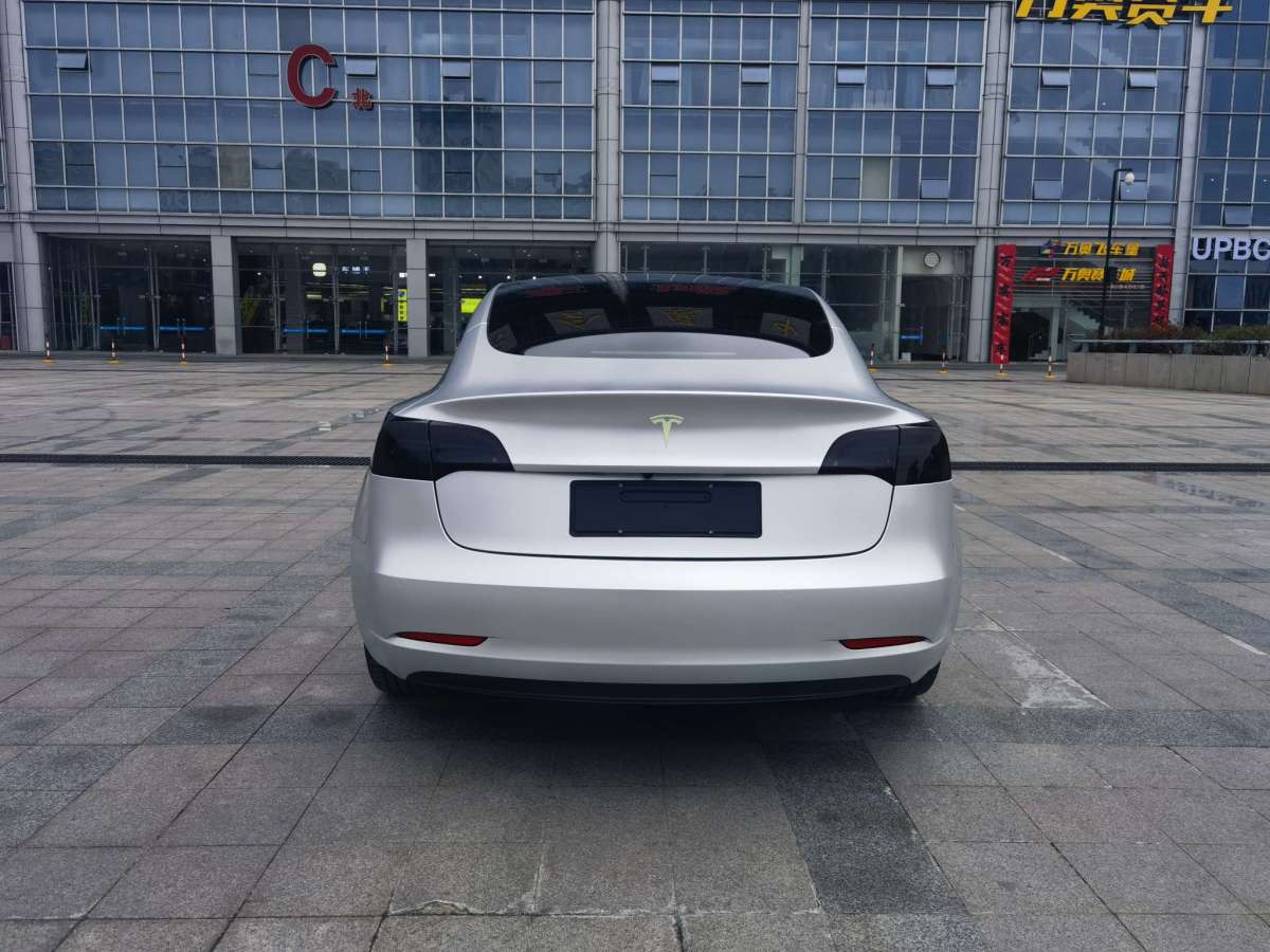 特斯拉 Model 3  2023款 煥新版 后輪驅(qū)動圖片