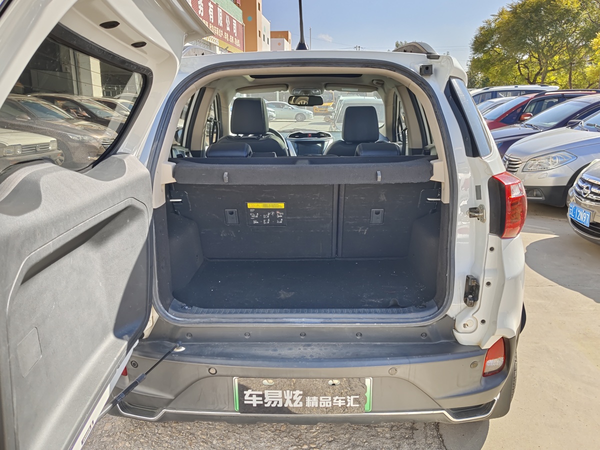 比亞迪 元新能源  2018款 EV360 智聯(lián)炫酷型圖片