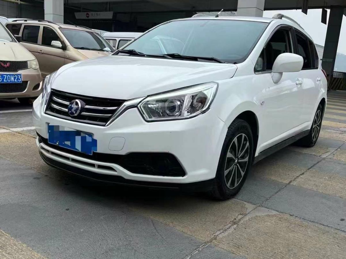 啟辰 M50V  2017款 1.5L XE 手動(dòng)標(biāo)準(zhǔn)版圖片