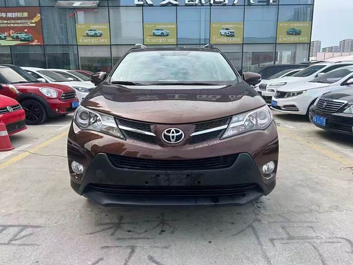 2015年6月豐田 RAV4榮放  2015款 2.0L CVT兩驅(qū)風(fēng)尚版