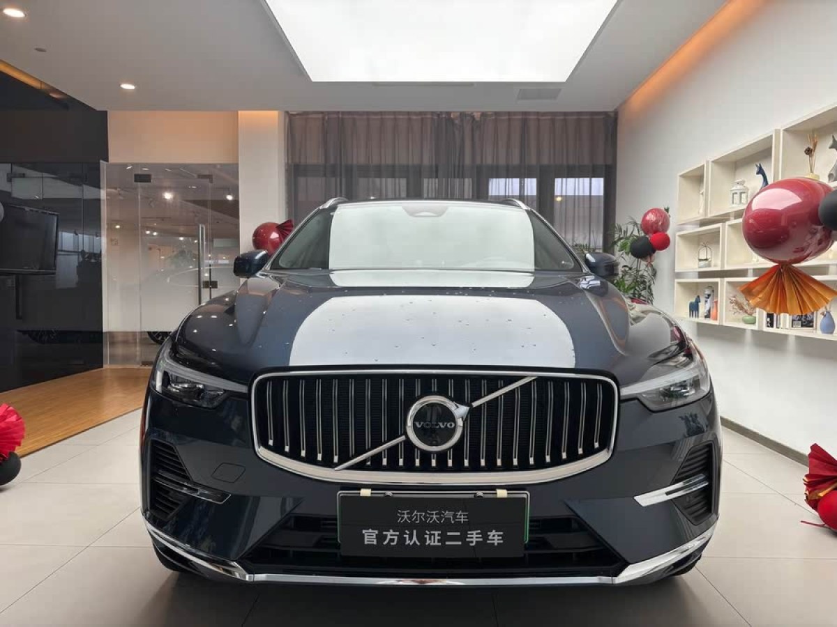 沃爾沃 XC60新能源  2025款 插電式混動 長續(xù)航四驅(qū)智雅豪華版圖片