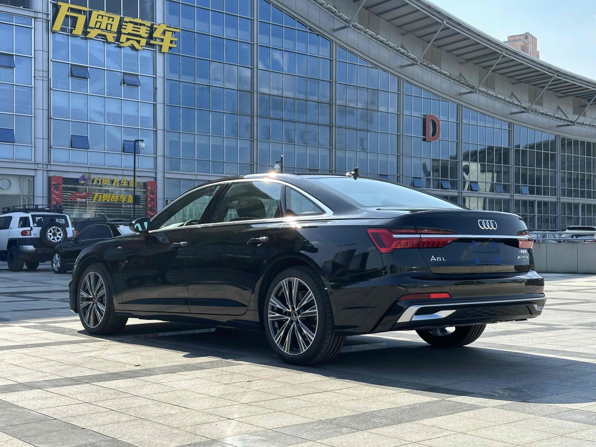 奧迪 奧迪A6L  2024款 45 TFSI quattro 臻選動感型圖片