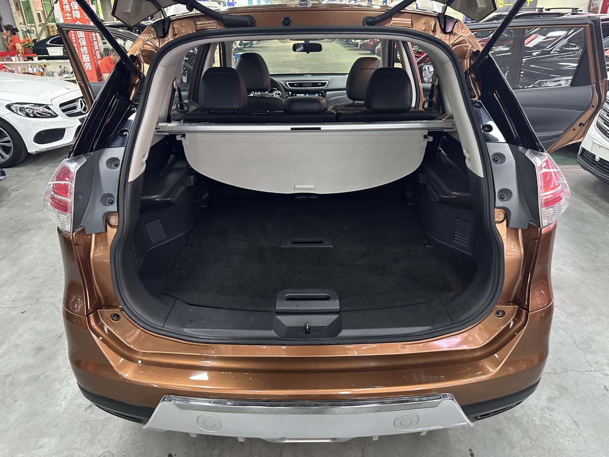 日產(chǎn) 奇駿  2015款 2.0L CVT舒適MAX版 2WD圖片