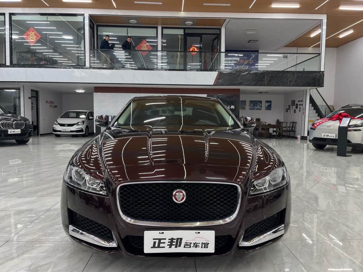 捷豹 XFL  2019款 XFL 2.0T 200PS 兩驅(qū)精英版圖片