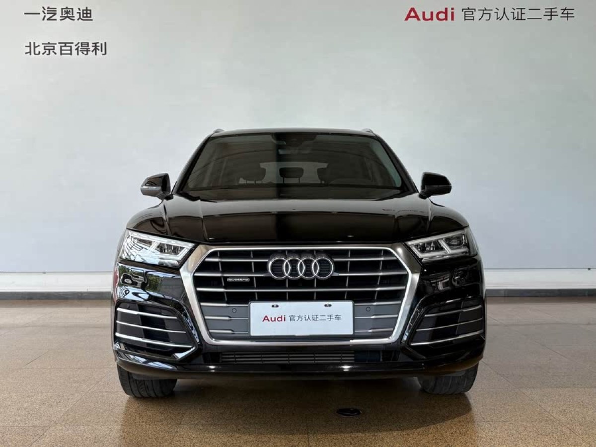 奧迪 奧迪Q5L  2018款  45 TFSI 尊享時(shí)尚型 國(guó)VI圖片