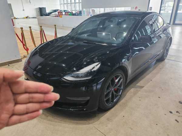 特斯拉 Model 3  2019款 Performance高性能全轮驱动版