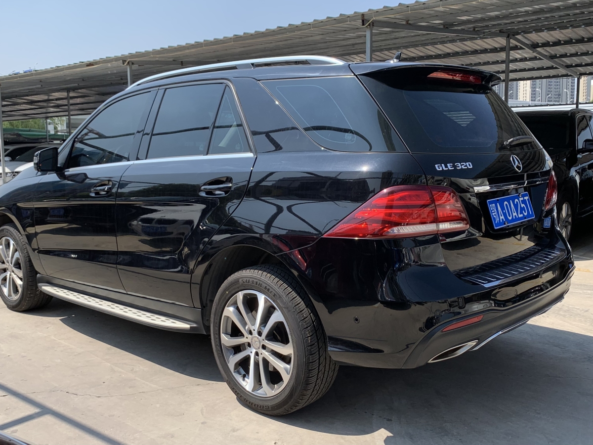 奔馳 奔馳GLE  2019款 GLE 320 4MATIC 動(dòng)感型臻藏版圖片