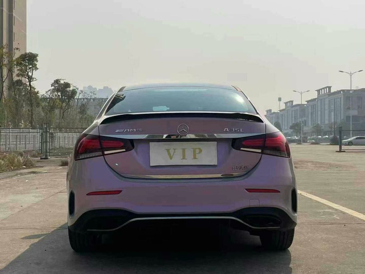 奔馳 奔馳GLE  2020款  GLE 350 4MATIC 時(shí)尚型圖片