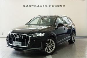 奥迪Q7 奥迪 45 TFSI quattro S line运动型