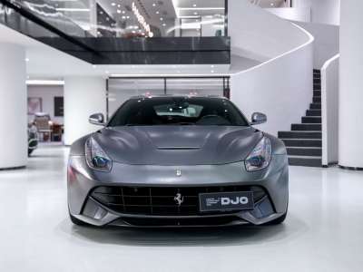 2015年09月 法拉利 F12berlinetta 6.3L 標(biāo)準(zhǔn)型圖片