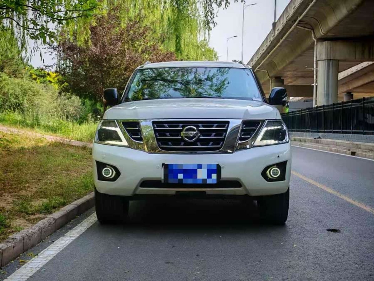 日產(chǎn) 途樂(lè)  2018款 4.0L 領(lǐng)英型圖片