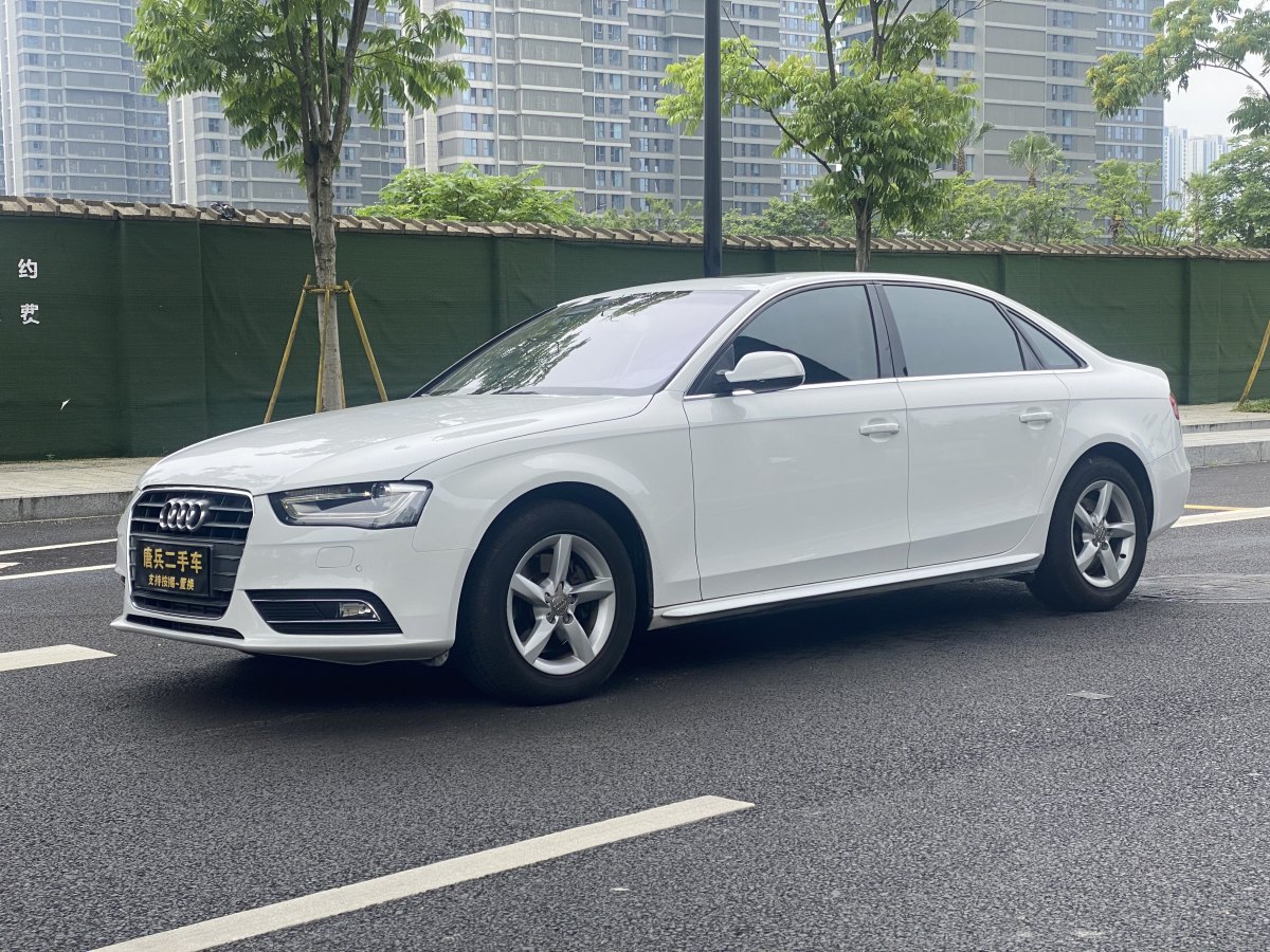 奧迪 奧迪A4L  2015款 35 TFSI 自動標(biāo)準(zhǔn)型圖片