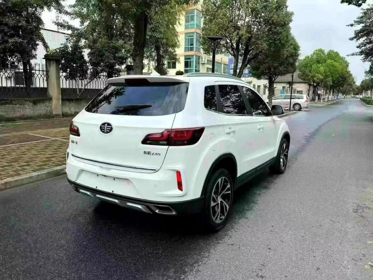 奔騰 X40  2019款 1.6L 自動豪華型圖片