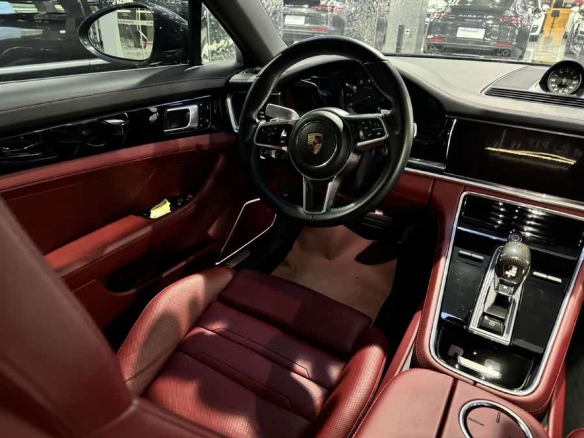 保時(shí)捷 Panamera  2019款 Panamera 十周年紀(jì)念版 2.9T圖片