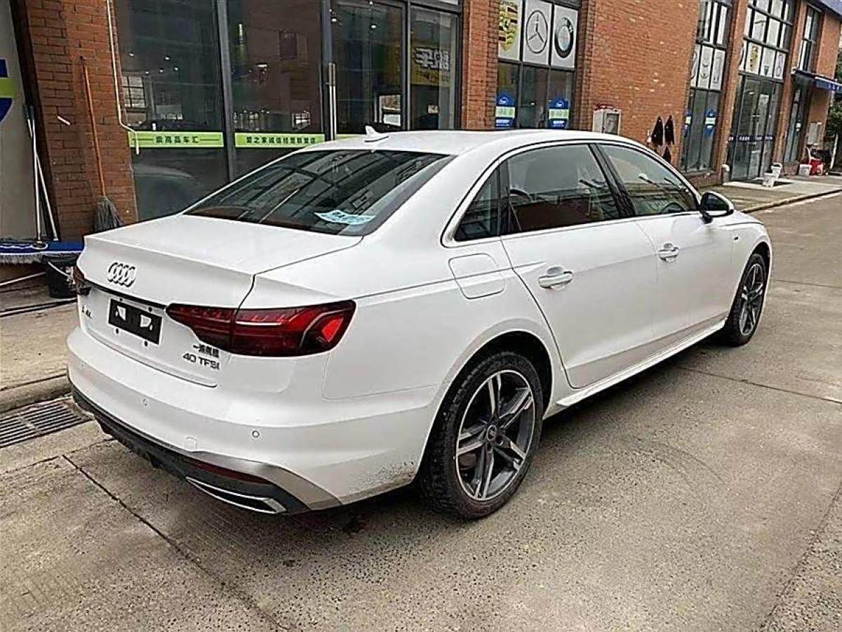 奧迪 奧迪A4L  2022款 40 TFSI 時(shí)尚動感型圖片