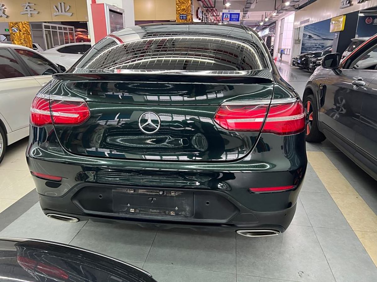 奔馳 奔馳GLC  2023款 GLC 300 4MATIC 轎跑SUV圖片