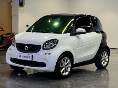 smart fortwo 1.0L 52千瓦硬顶灵动版图片