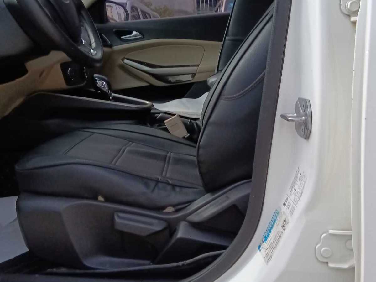 福特 福睿斯  2015款 1.5L 自動舒適型圖片