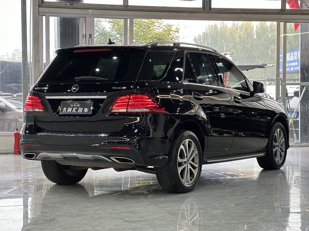 奔馳 奔馳GLE  2018款 GLE 320 4MATIC 動感型臻藏版圖片