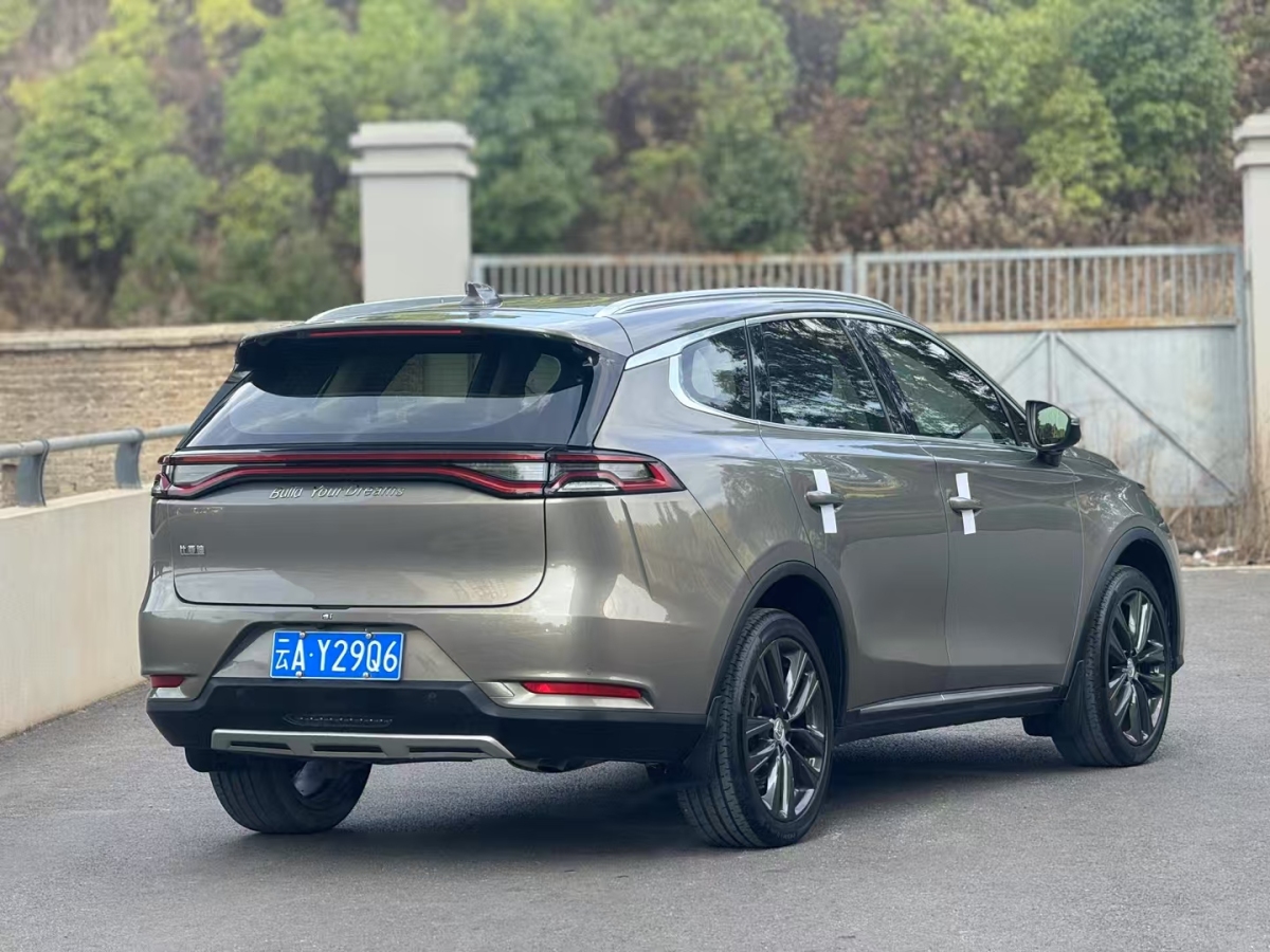 比亞迪 唐  2019款  2.0T 自動(dòng)智聯(lián)尊榮型 7座 國VI圖片
