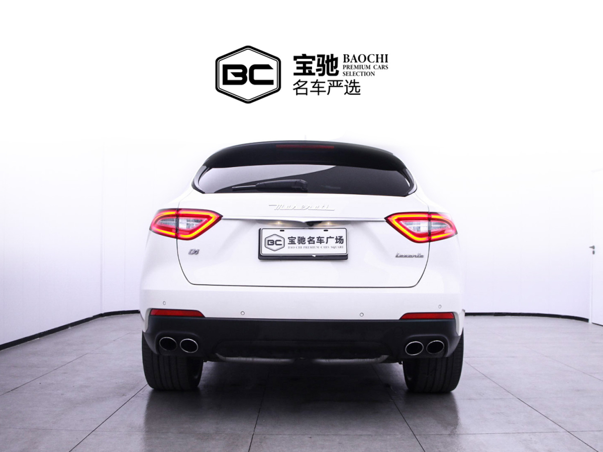 瑪莎拉蒂 Levante  2018款 3.0T 350Hp 標(biāo)準(zhǔn)版圖片