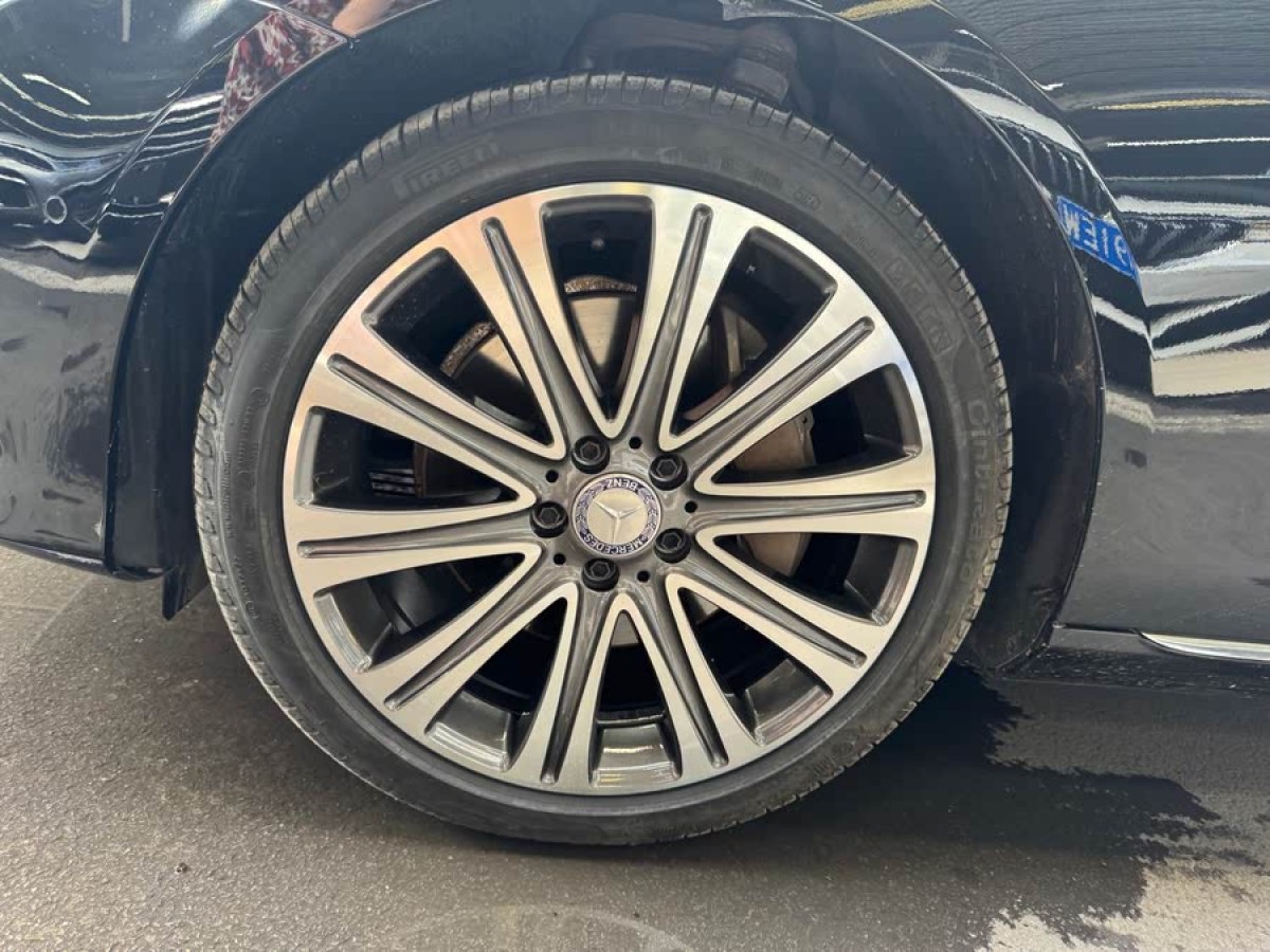 奔馳 奔馳E級(jí)  2019款 改款 E 300 L 豪華型圖片