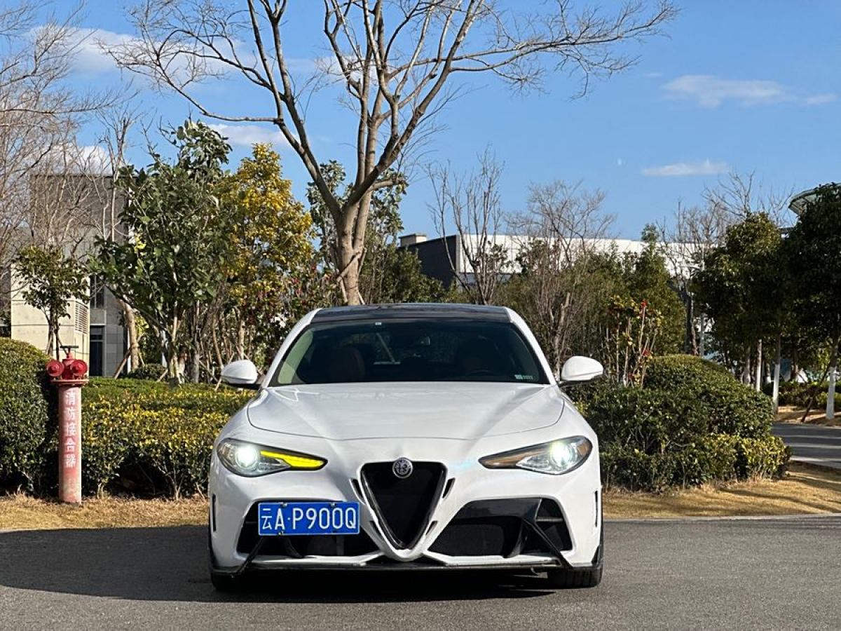 阿爾法·羅密歐 Giulia  2017款 2.0T 200HP 豪華版圖片