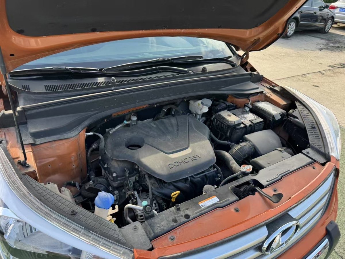 現(xiàn)代 ix25  2015款 1.6L 自動兩驅智能型GLS圖片
