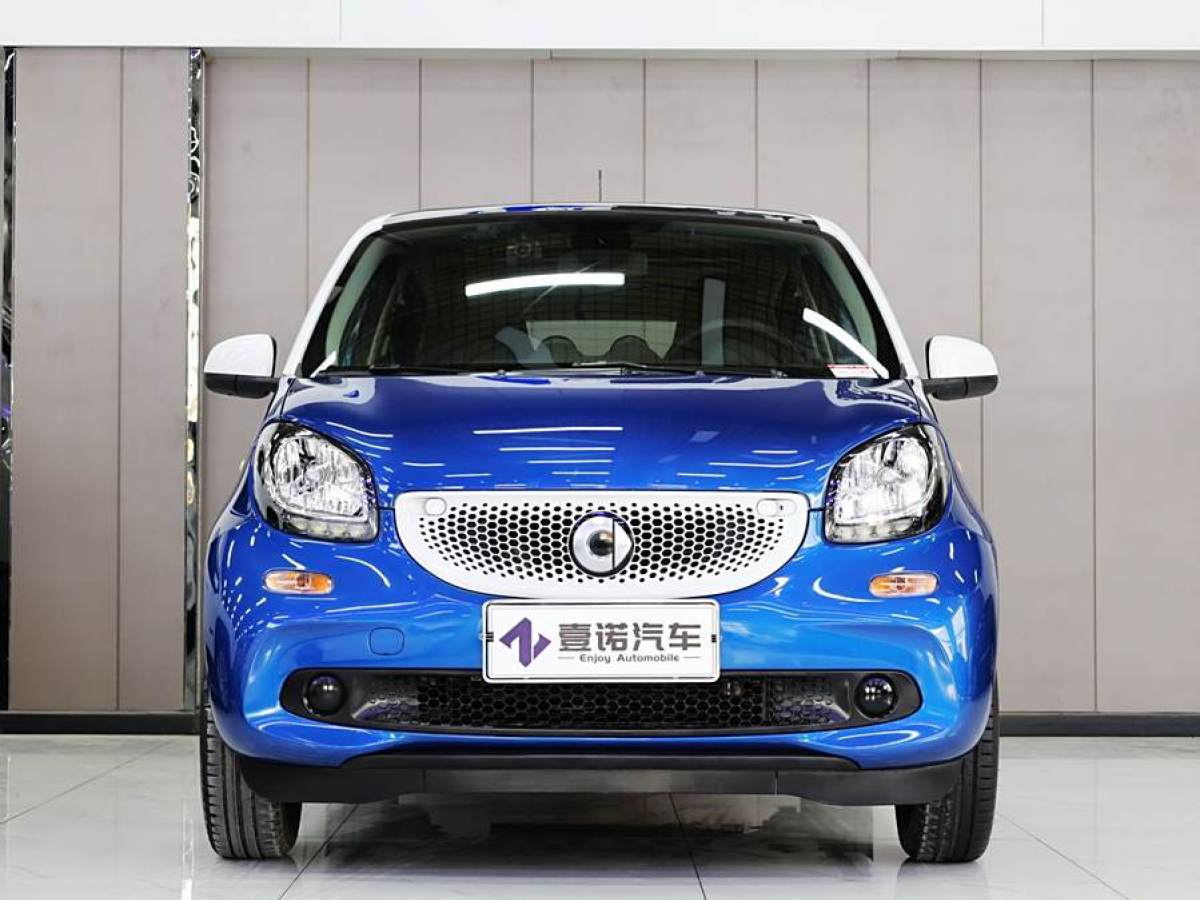 smart forfour  2018款 1.0L 52千瓦激情版圖片