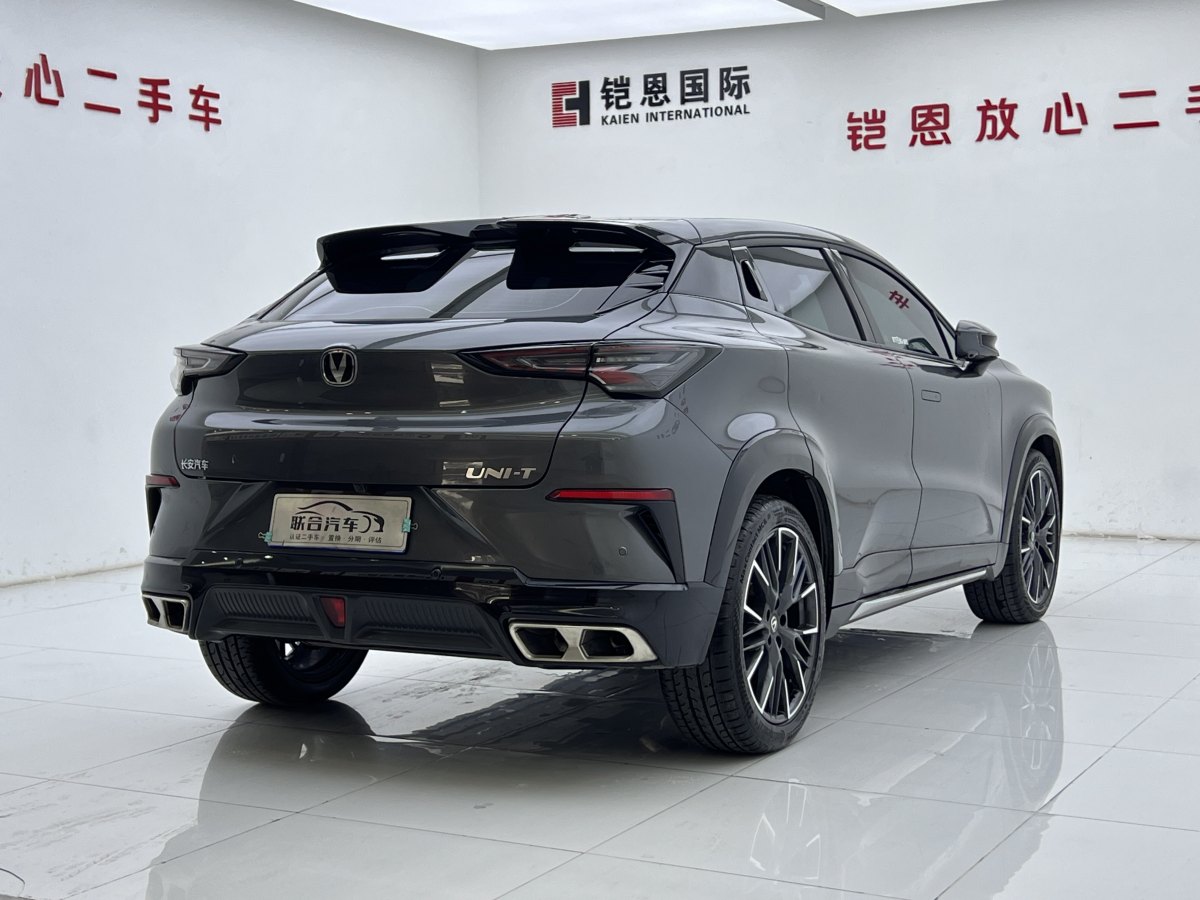 長(zhǎng)安 UNI-T  2023款 第二代 1.5T 尊享型圖片