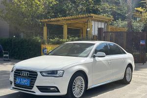 奥迪A4L 奥迪 35 TFSI 典藏版 自动标准型