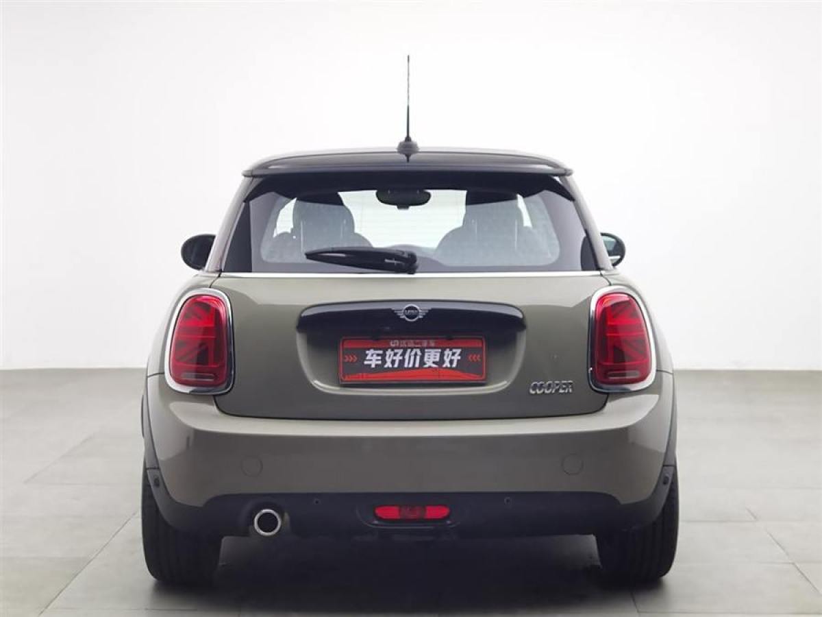 MINI MINI  2020款 1.5T COOPER 經(jīng)典派圖片