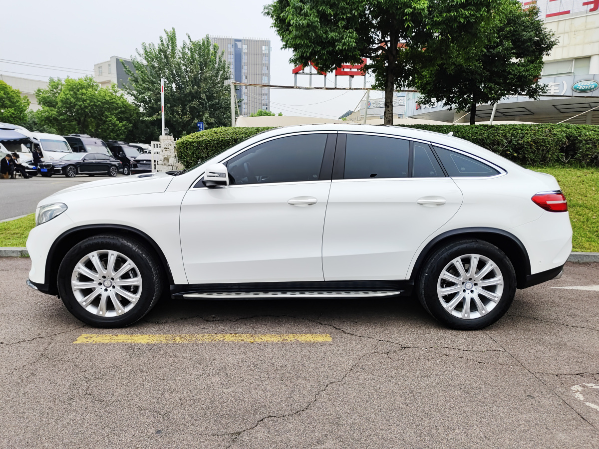 奔馳 奔馳GLE轎跑  2018款 GLE 320 4MATIC 轎跑SUV圖片