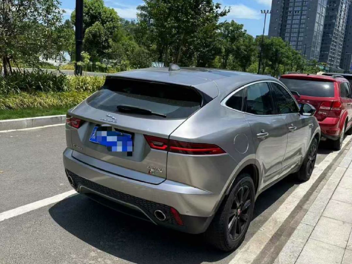 捷豹 XE  2019款 2.0T 300PS 四驅(qū)Landmark Edition圖片