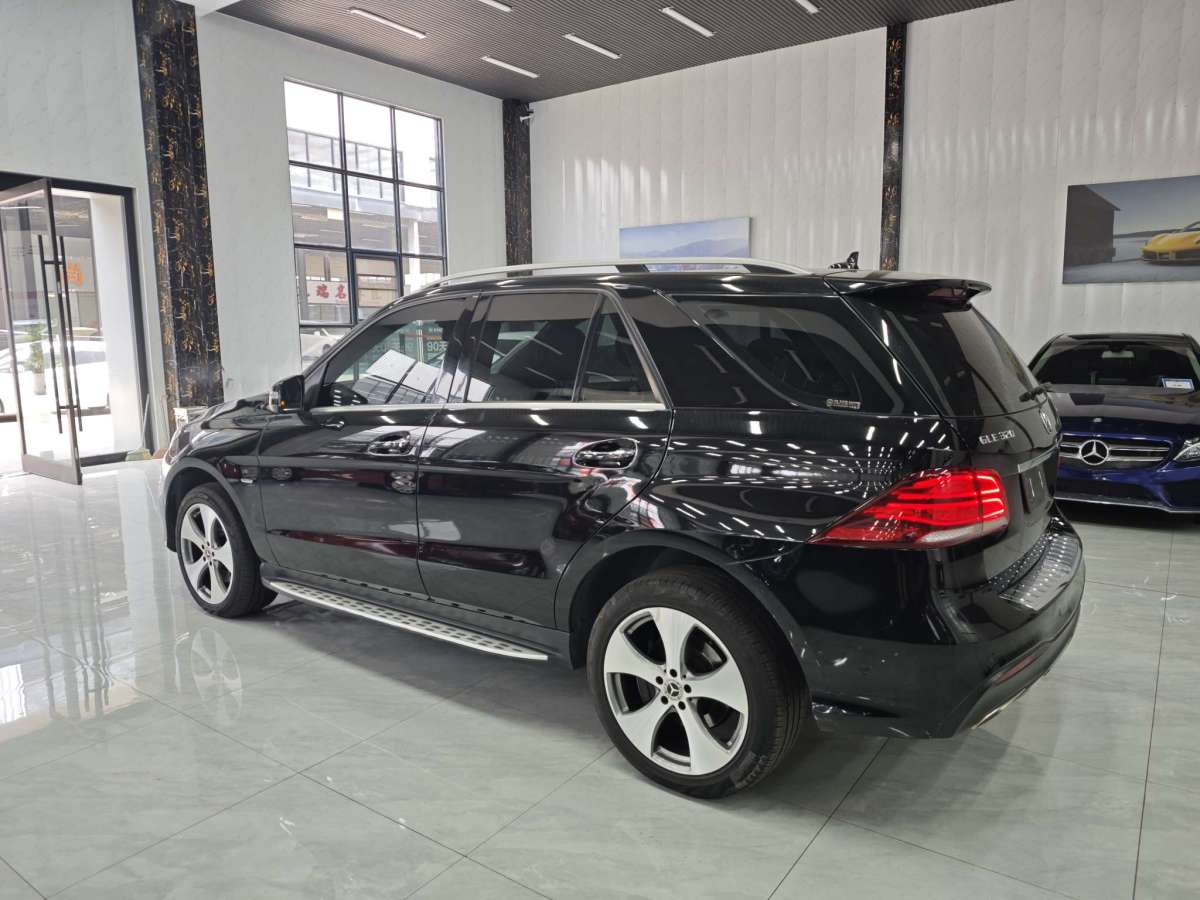 奔馳 奔馳GLE  2018款 GLE 320 4MATIC 豪華型臻藏版圖片