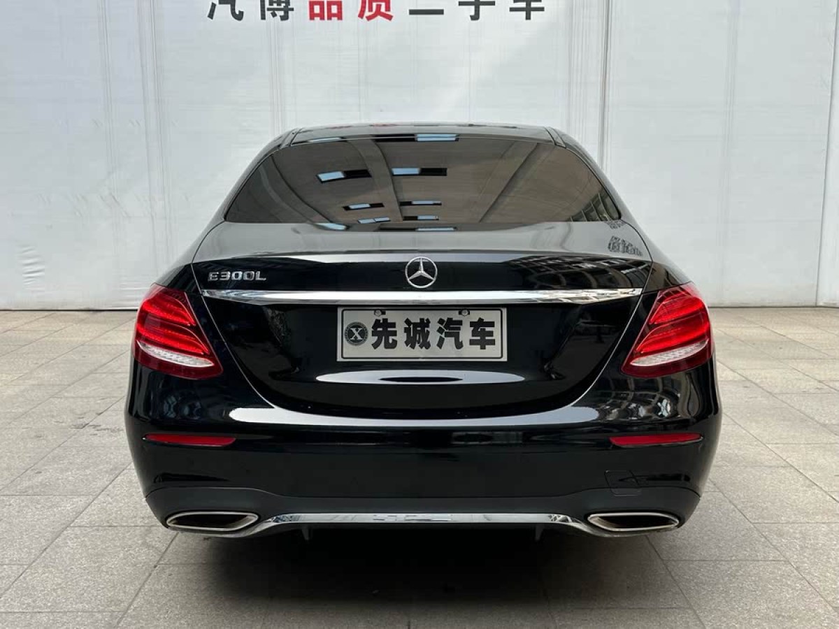 奔馳 奔馳E級  2018款 改款 E 300 L 運動豪華型圖片
