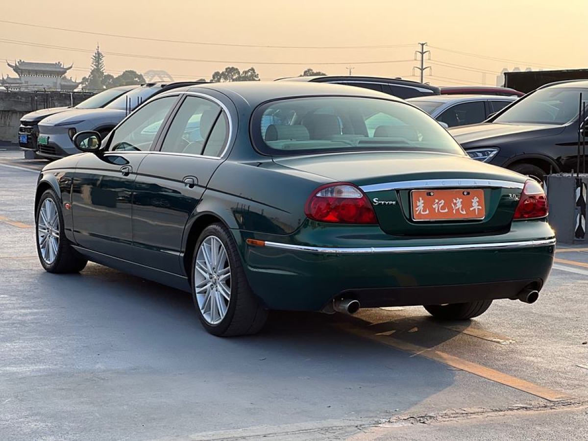 捷豹 S-Type  2007款 3.0標(biāo)準(zhǔn)型圖片