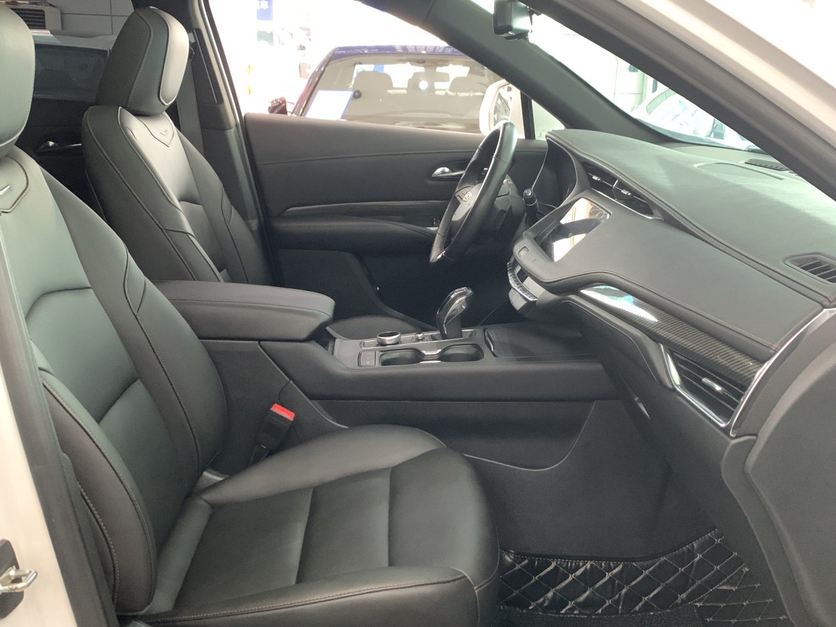 2018年12月凯迪拉克 XT4  2018款 28T 两驱豪华运动型