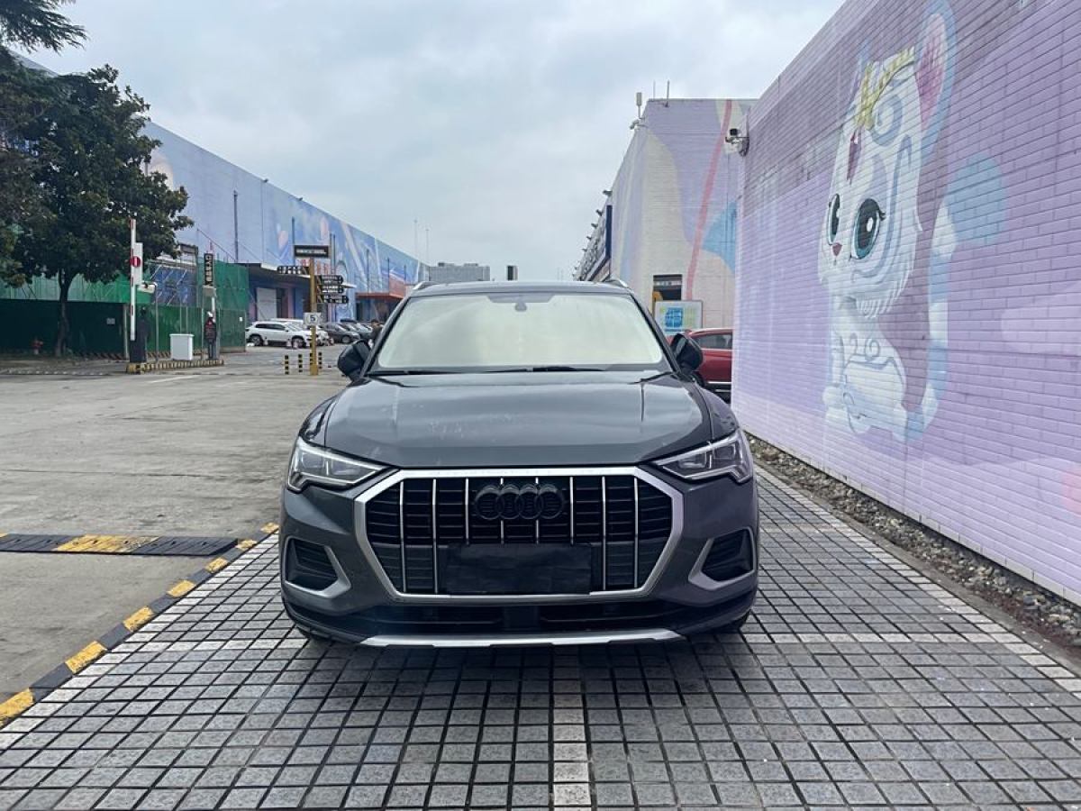 奧迪 奧迪Q3  2020款 35 TFSI 時(shí)尚動(dòng)感型圖片