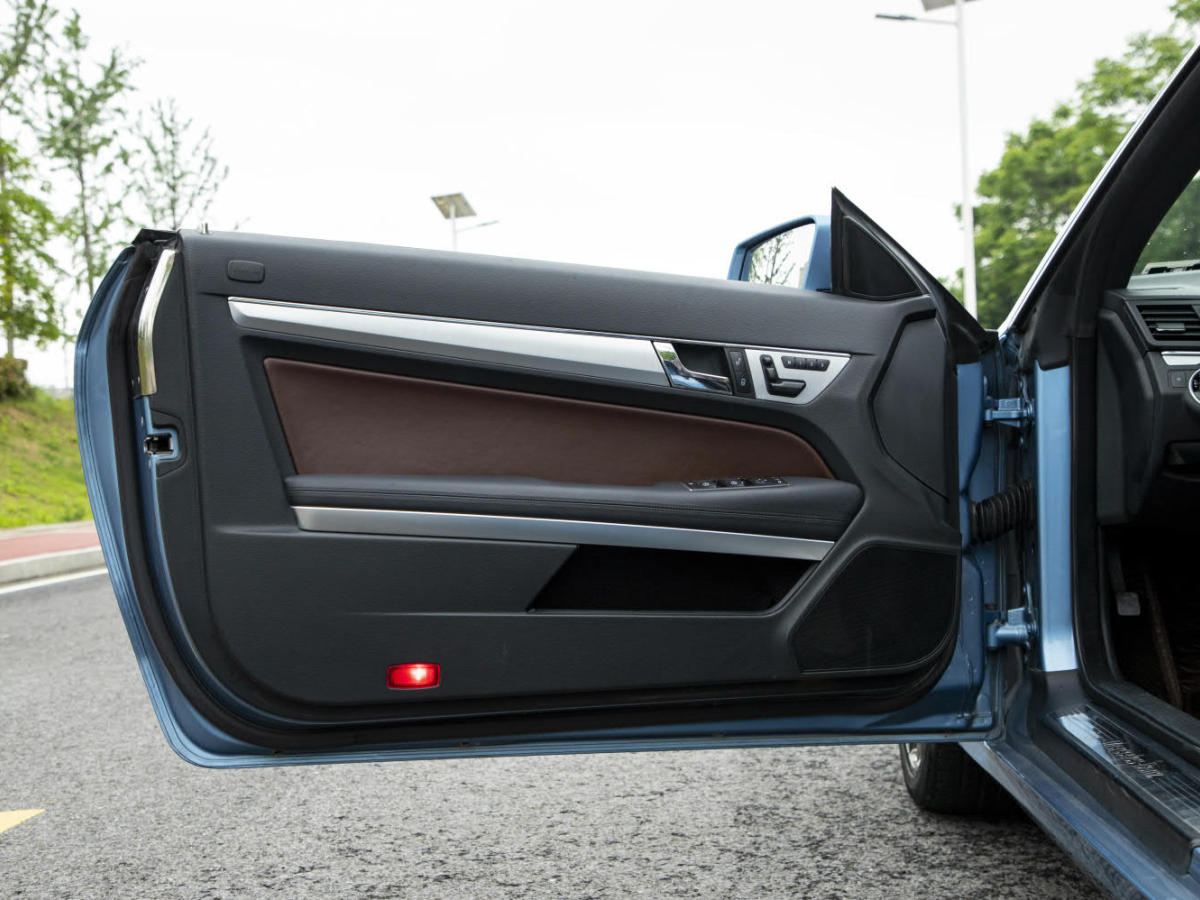 奔驰 奔驰E级  2010款 E 260 CGI 敞篷版图片
